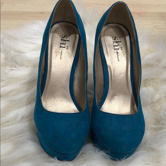 Platform heels ๐ - Picture 2 of 4